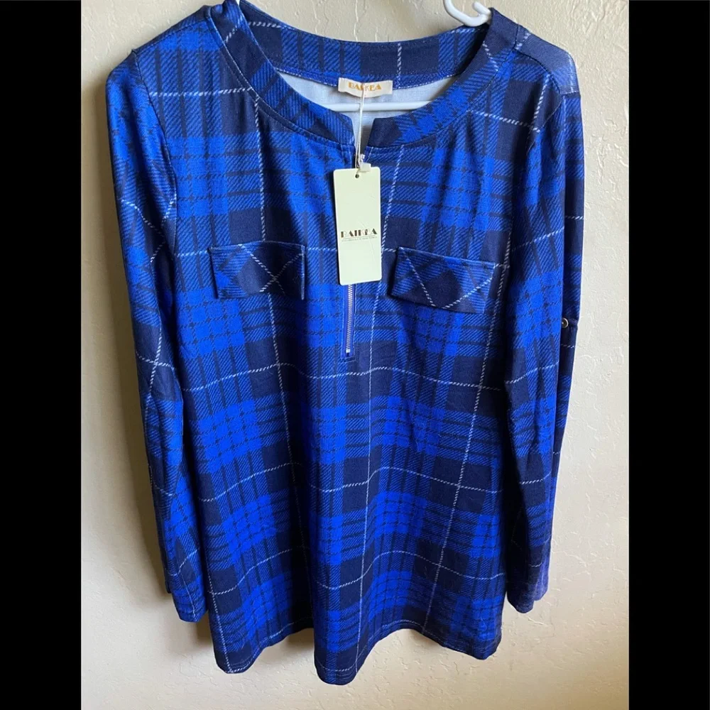 Balkea Plaid Top - Picture 3 of 8